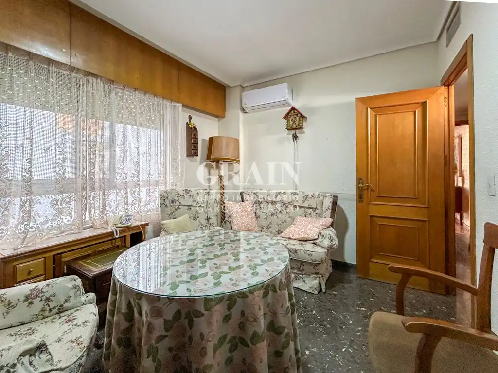 Dormitori de Pis en venda en Albacete amb Calefacció, Parquet i Traster