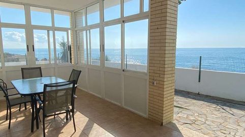 Chalet en primera linea de playa, 3 dormitorios