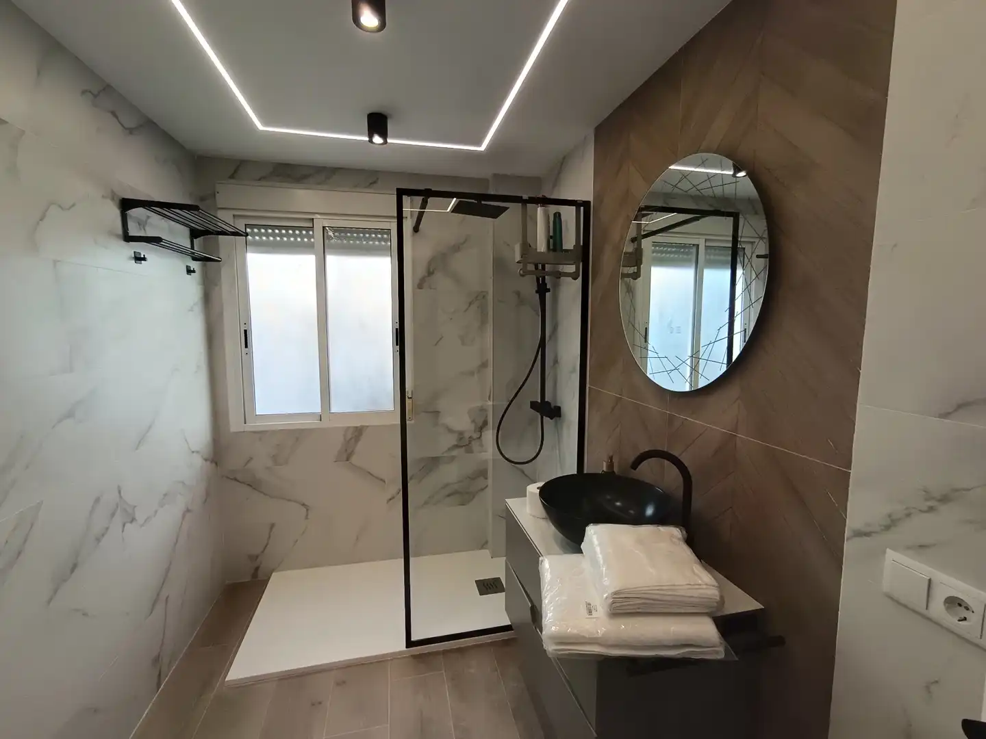 Bathroom of Apartments for sale in San Ildefonso - Catedral