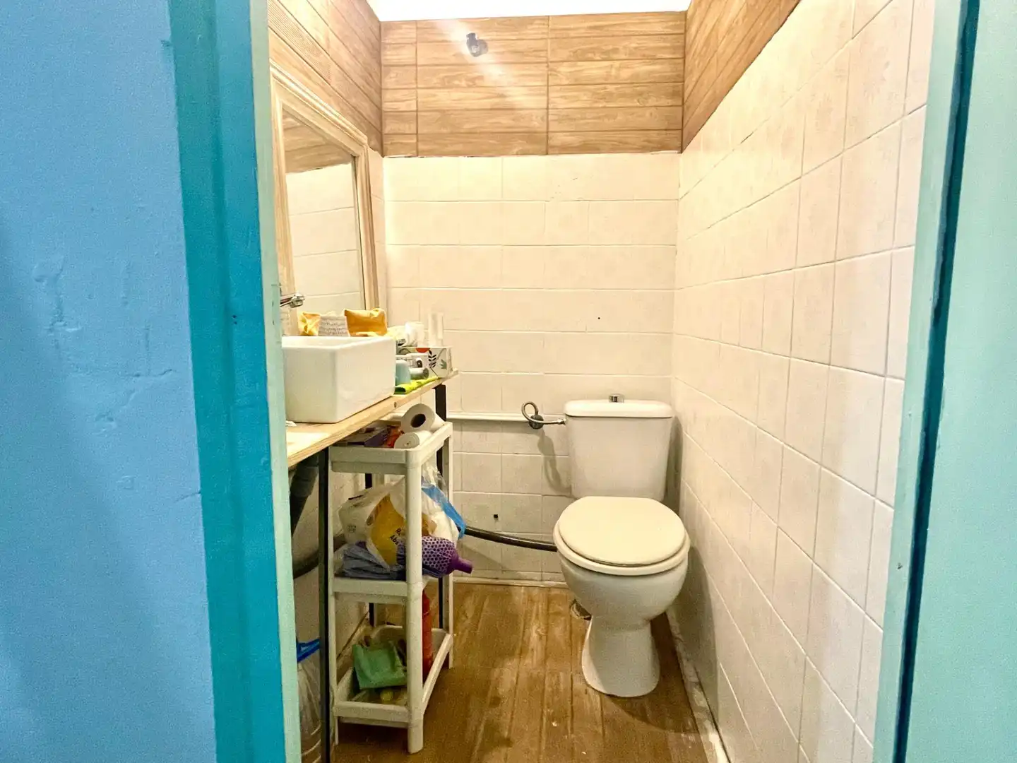 Bany de Local en venda en Castelldefels