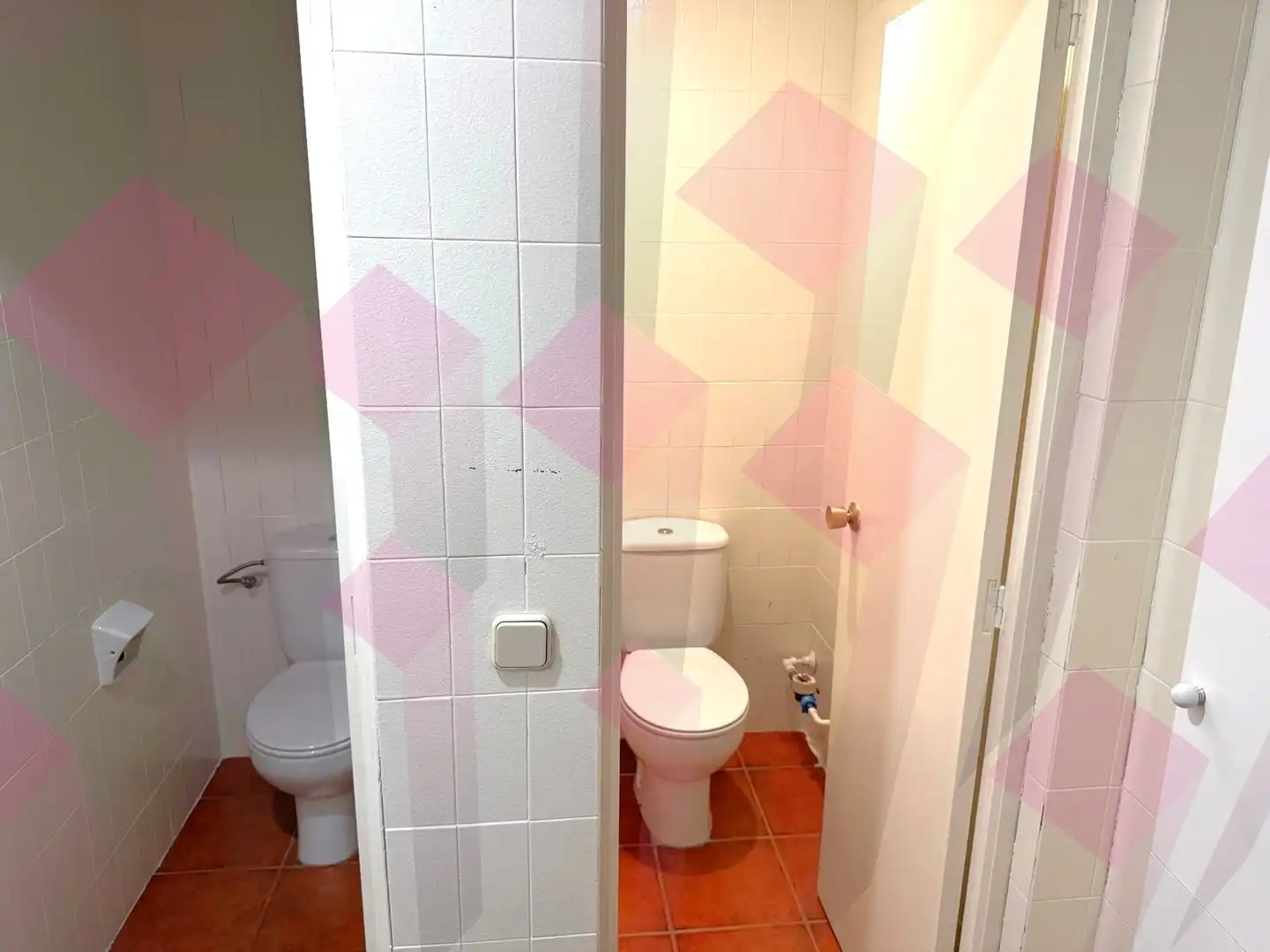Badezimmer von Geschaftsraum zum Verkauf in Ciudad Real mit Klimaanlage, Heizung und Alarm