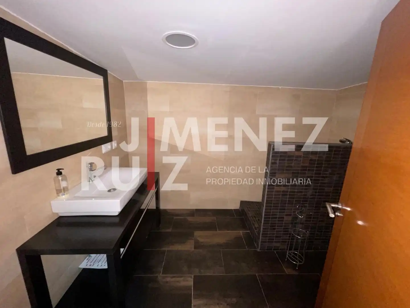 Bathroom of Office for sale in El Puerto de Santa María