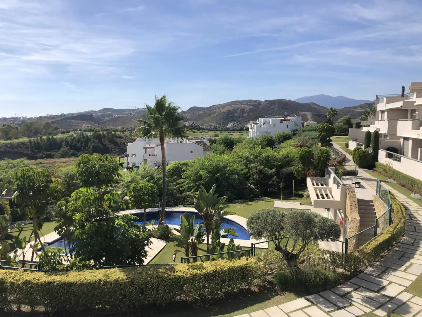 Apartament amb piscina en venda a Benahavís pueblo, imagen 28
