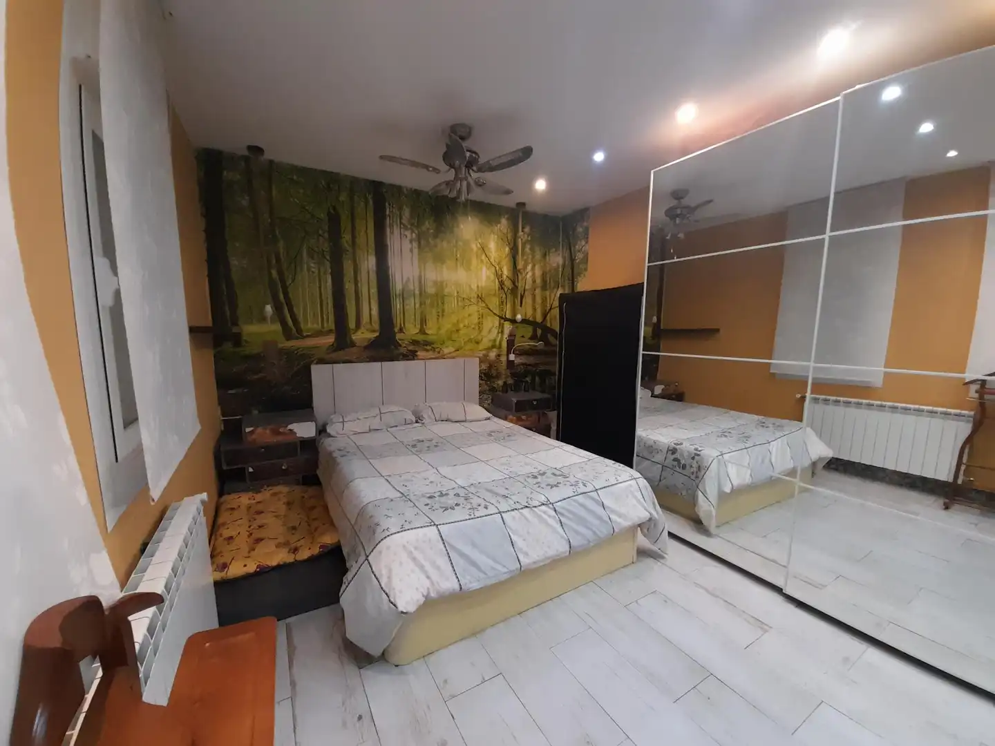 Habitación de Ático en venta en El Prat de Llobregat con Calefacción y Horno