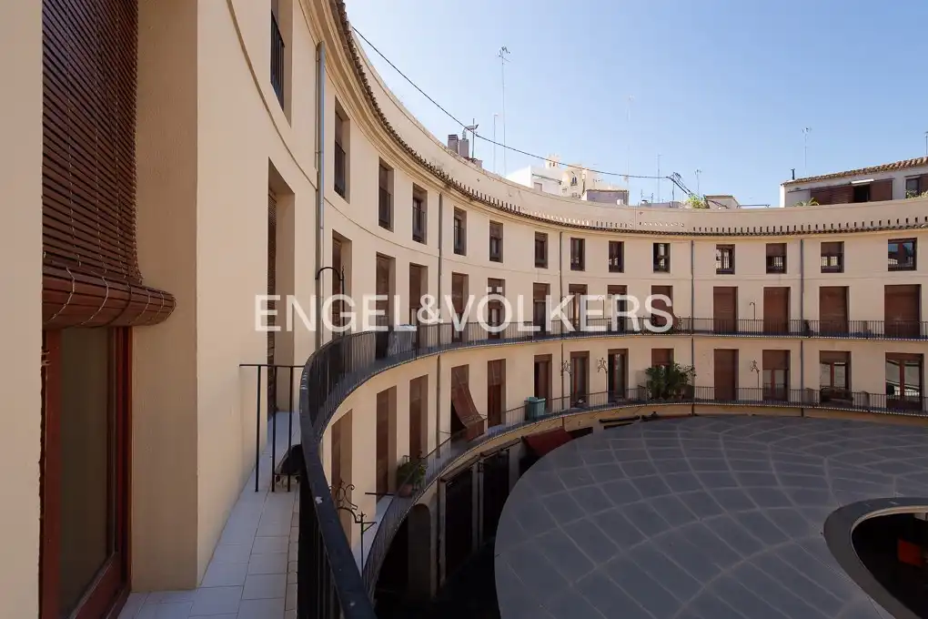 Vista exterior de Pis de lloguer en Valencia amb Aire condicionat, Calefacció i Parquet