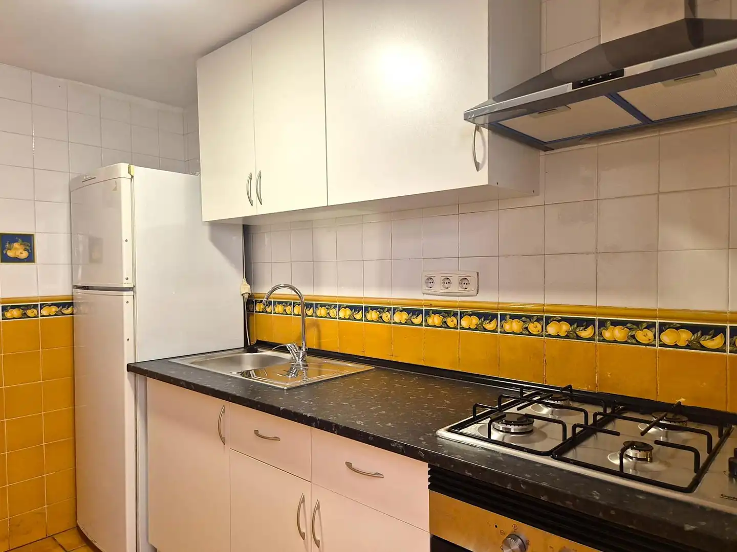 Kitchen of Apartments for sale in Alicante / Alacant  with Balcony