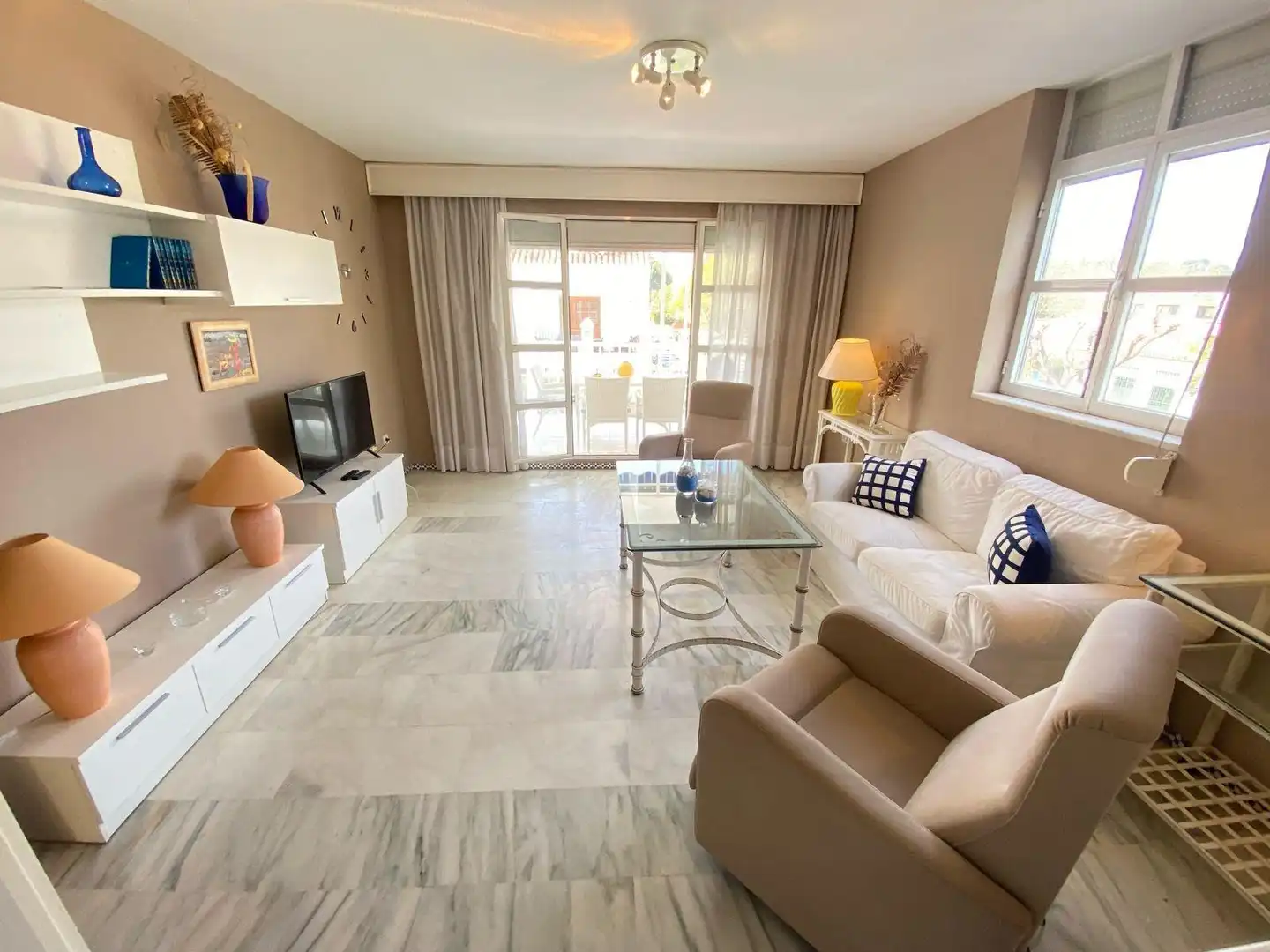 Sala de estar de Piso en venta en Castillo Sohail - Myramar