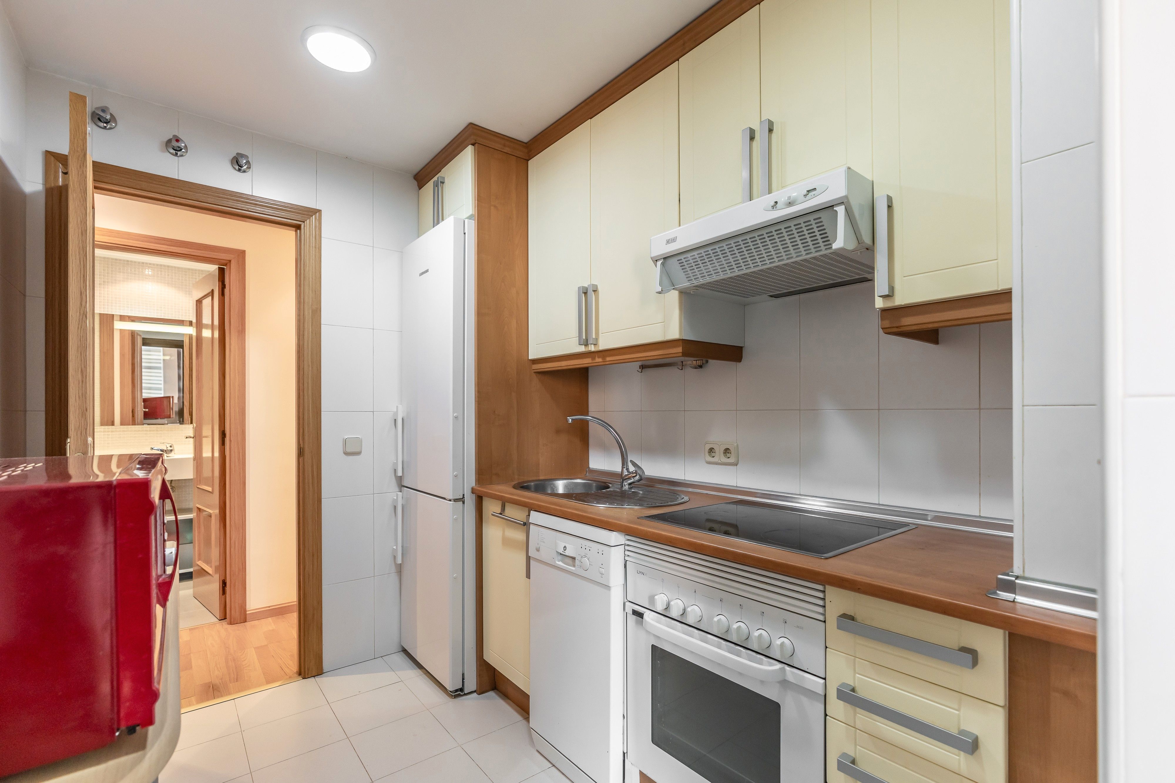 Kitchen of Flat for sale in  Madrid Capital  with Heating, Terrace and Storage room