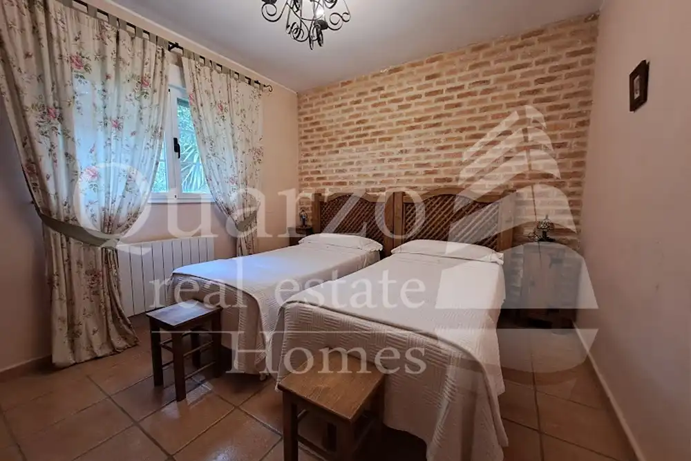 Bedroom of Houses for sale in Herrera de Alcántara  with Air Conditioner, Terrace and Furnished