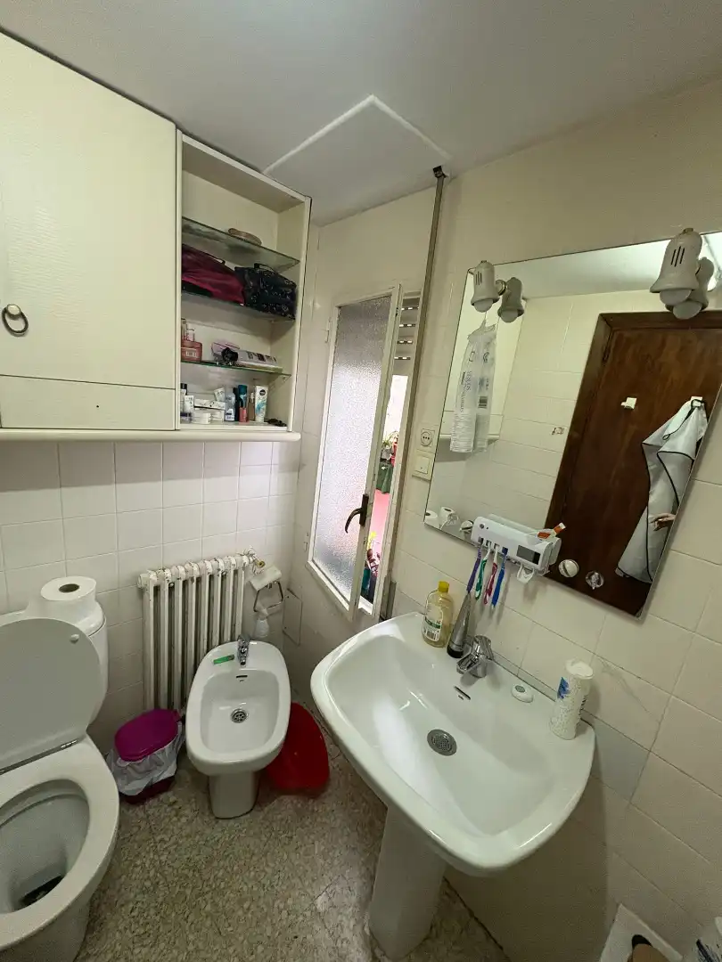 Bathroom of Flat for sale in Zaragoza  with Heating, Furnished and Oven