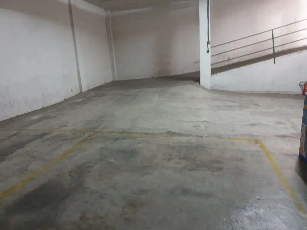 Aparcament de Garatge de lloguer en Elda