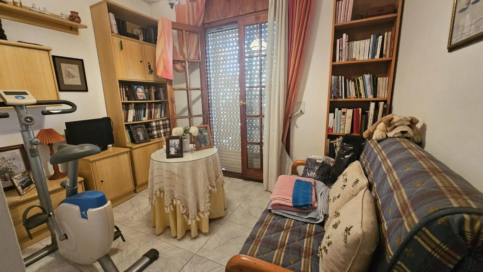 Sala d'estar de Casa adosada en venda en Algeciras