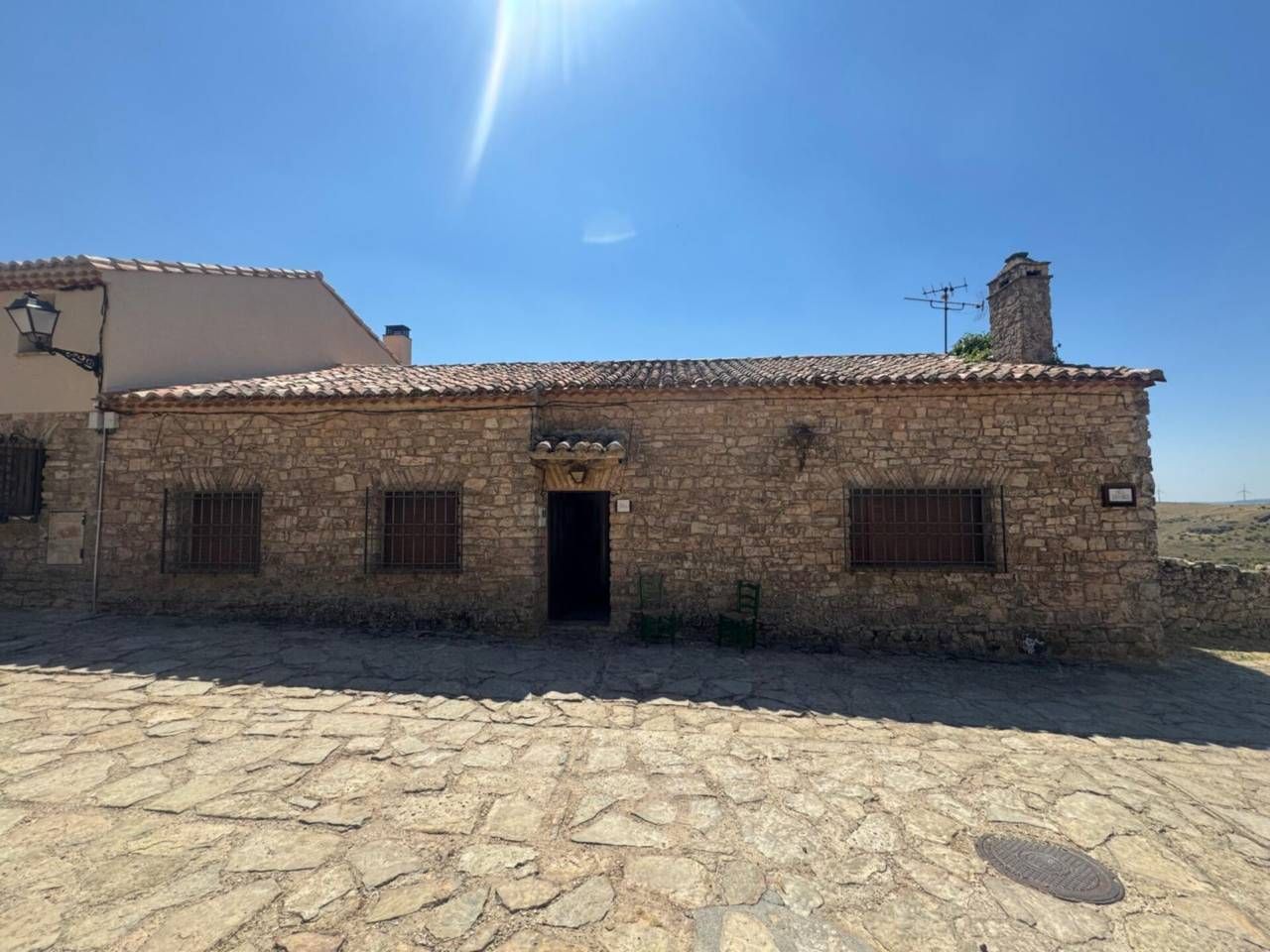 Vista exterior de Casa o xalet en venda en Medinaceli amb Moblat