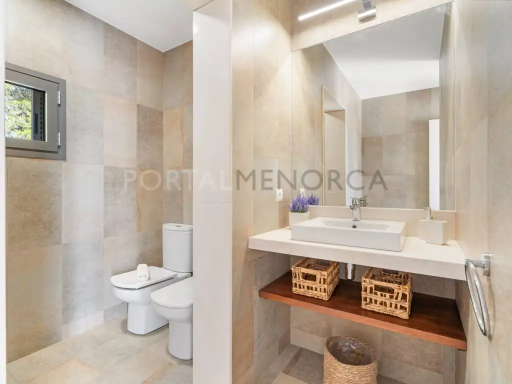 Bany de Casa o xalet en venda en Es Mercadal amb Jardí privat, Terrassa i Piscina