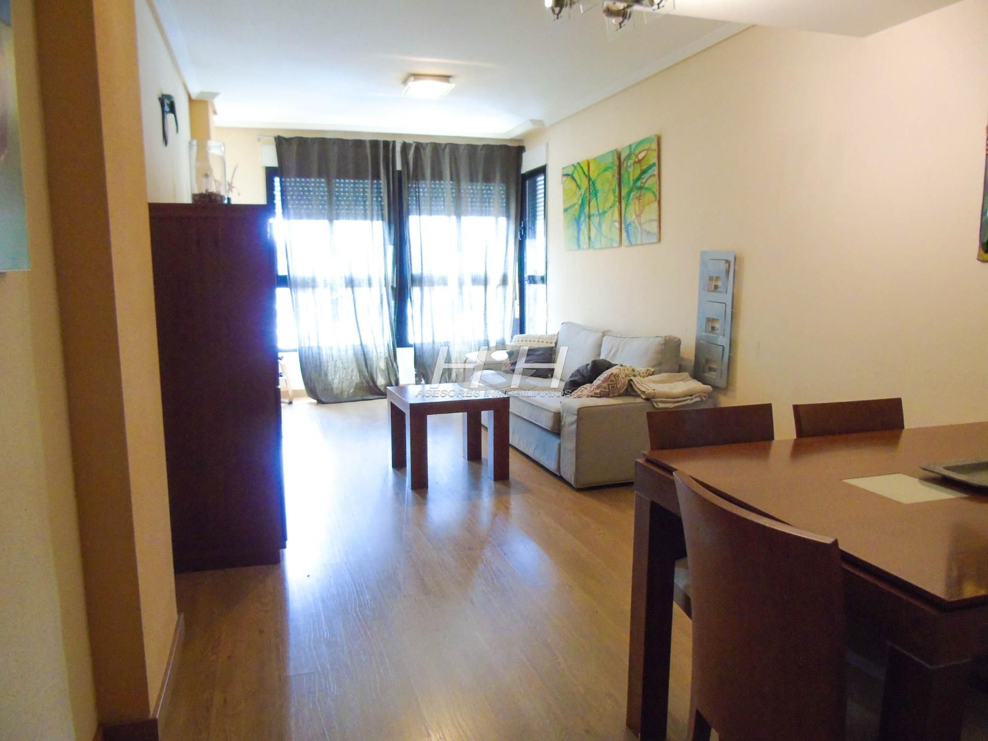 Living room of Flat for sale in Burjassot  with Air Conditioner, Heating and Parquet flooring