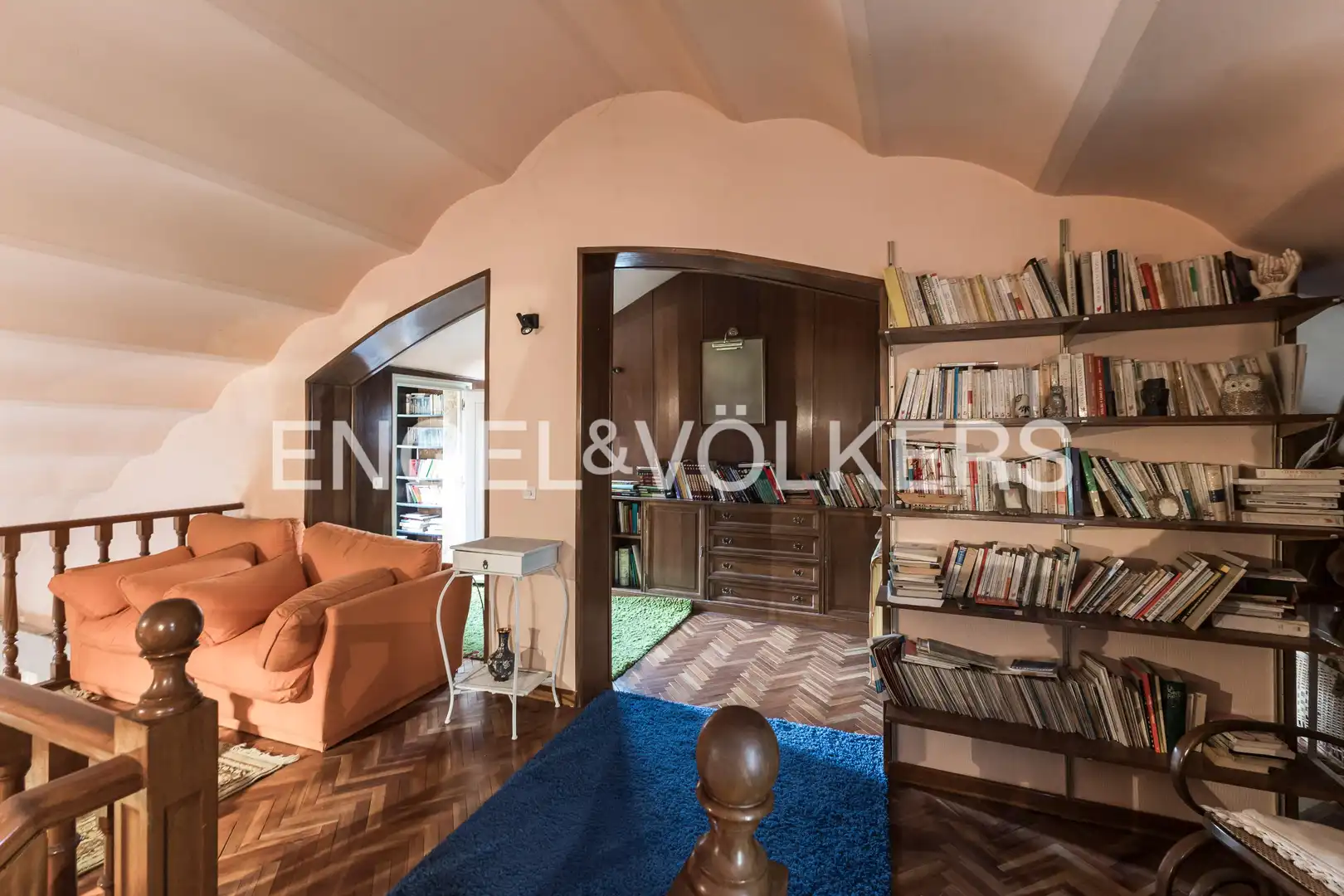 Sala d'estar de Casa o xalet en venda en Tres Cantos amb Calefacció, Jardí privat i Parquet