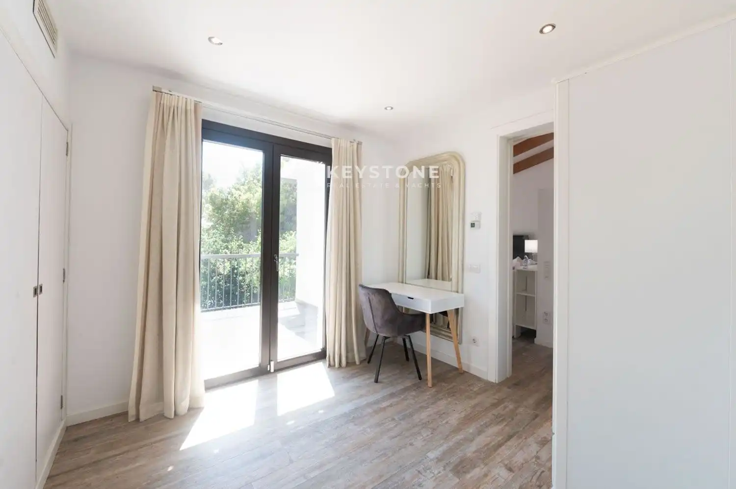 Habitación de Casa o chalet de alquiler en Calvià con Aire acondicionado, Terraza y Trastero