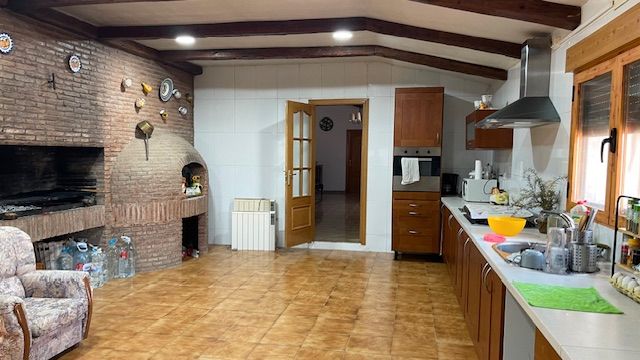 Kitchen of Country house for sale in Chinchón  with Private garden, Terrace and Oven