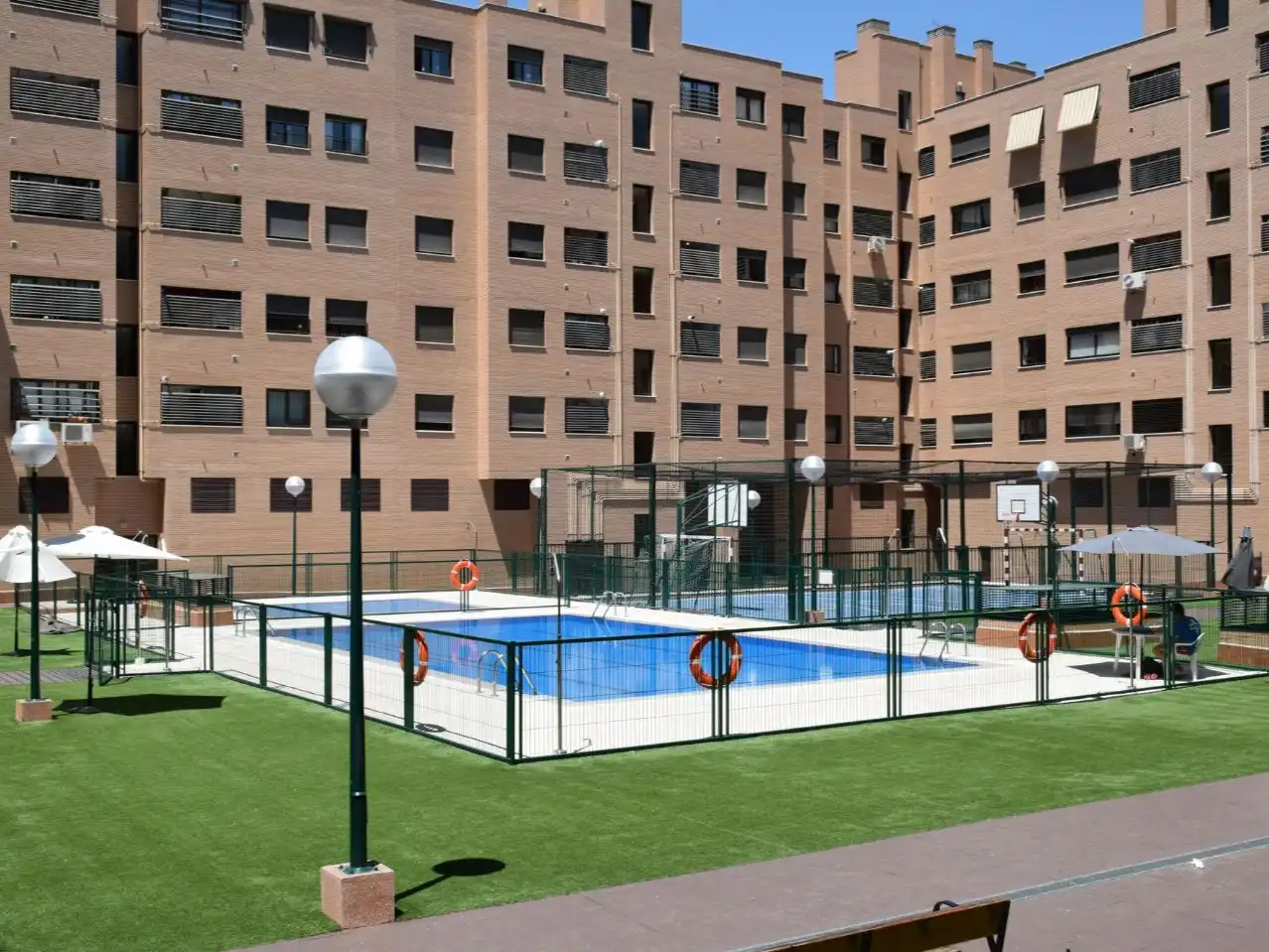 Piscina de Pis de lloguer en San Blas