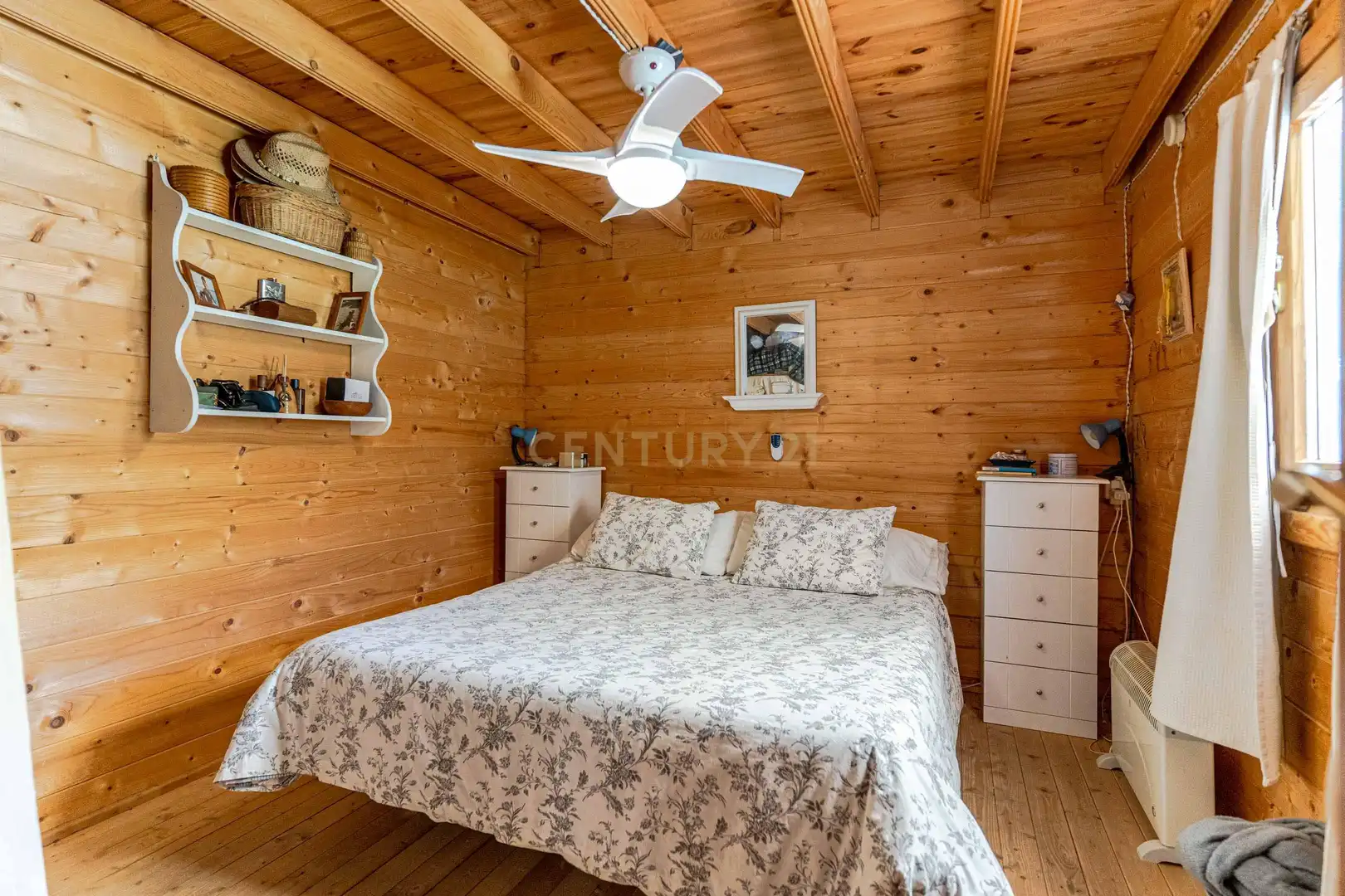 Bedroom of Houses for sale in Pinos Genil  with Air Conditioner, Private garden and Furnished