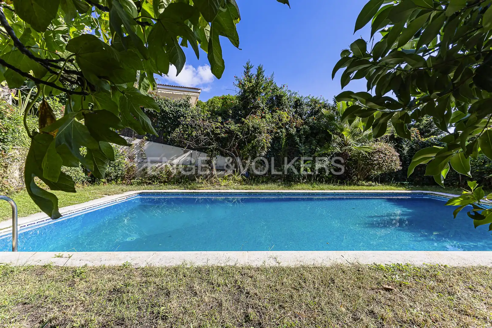 Piscina de Casa o xalet en venda en Cabrils amb Aire condicionat, Calefacció i Jardí privat