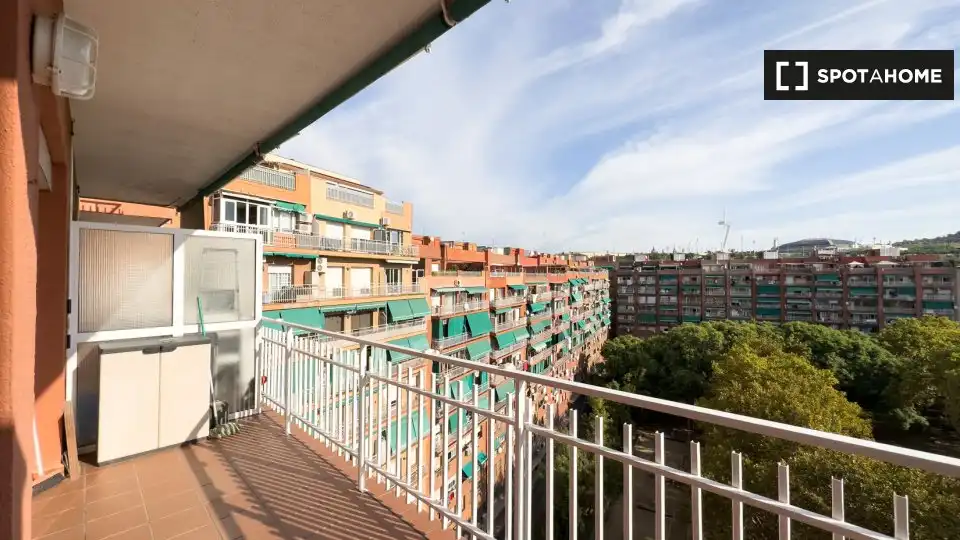 Balcony of Apartments for share in Barcelona  with Air Conditioner, Terrace and Furnished