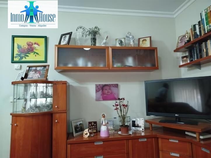 Sala d'estar de Apartament en venda en  Albacete Capital amb Calefacció