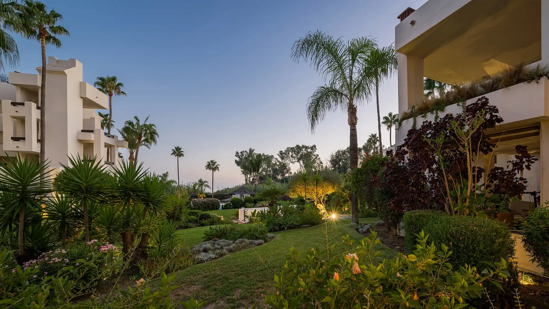 Jardín de Planta baja en venta en Estepona con Aire acondicionado, Terraza y Trastero