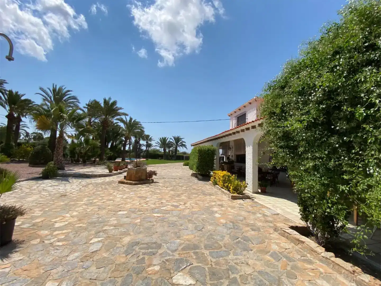 Vista exterior de Casa o xalet en venda en Santa Pola amb Aire condicionat i Piscina