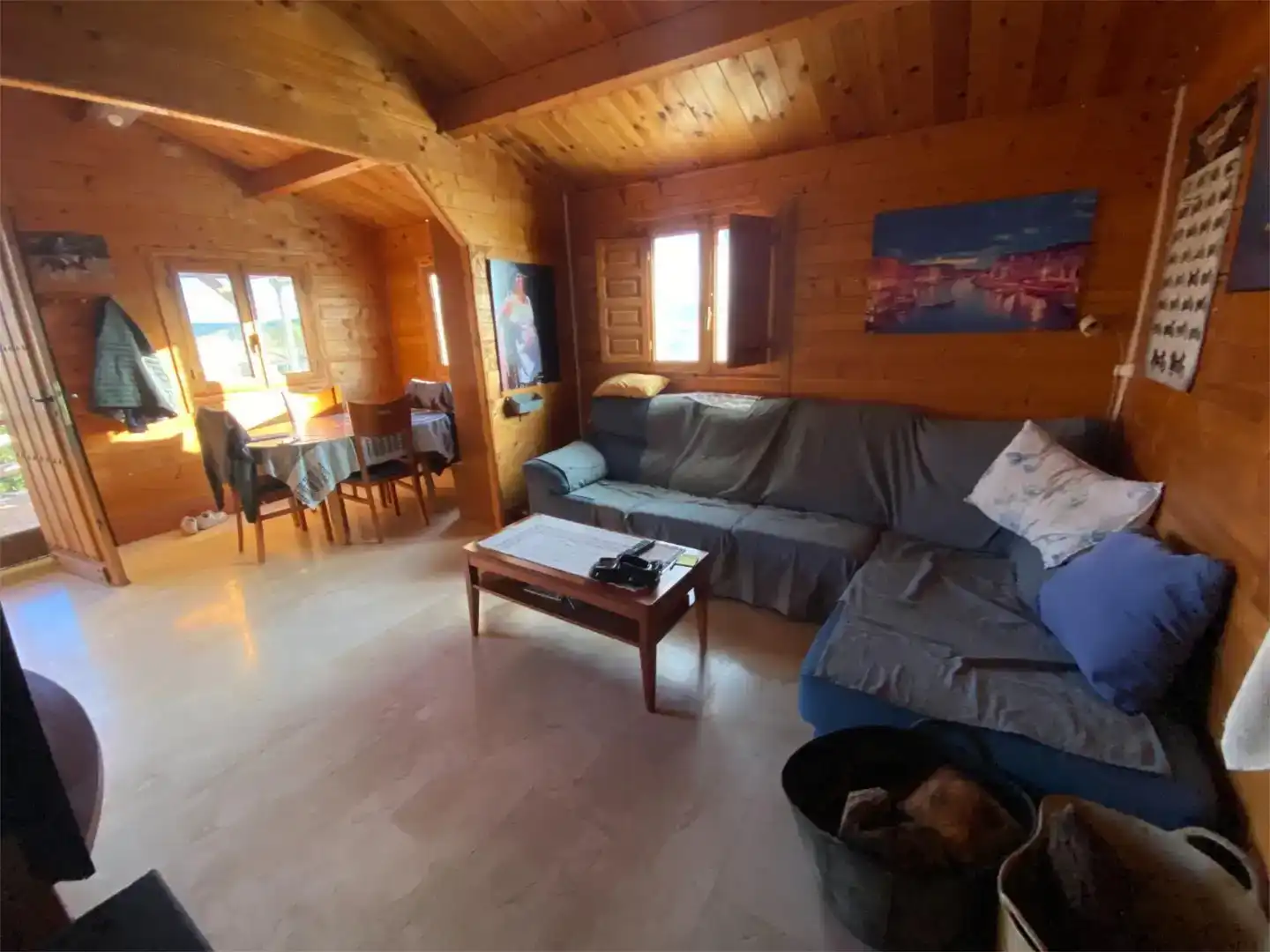 Sala de estar de Finca rústica en venta en Titaguas con Aire acondicionado, Jardín privado y Parquet