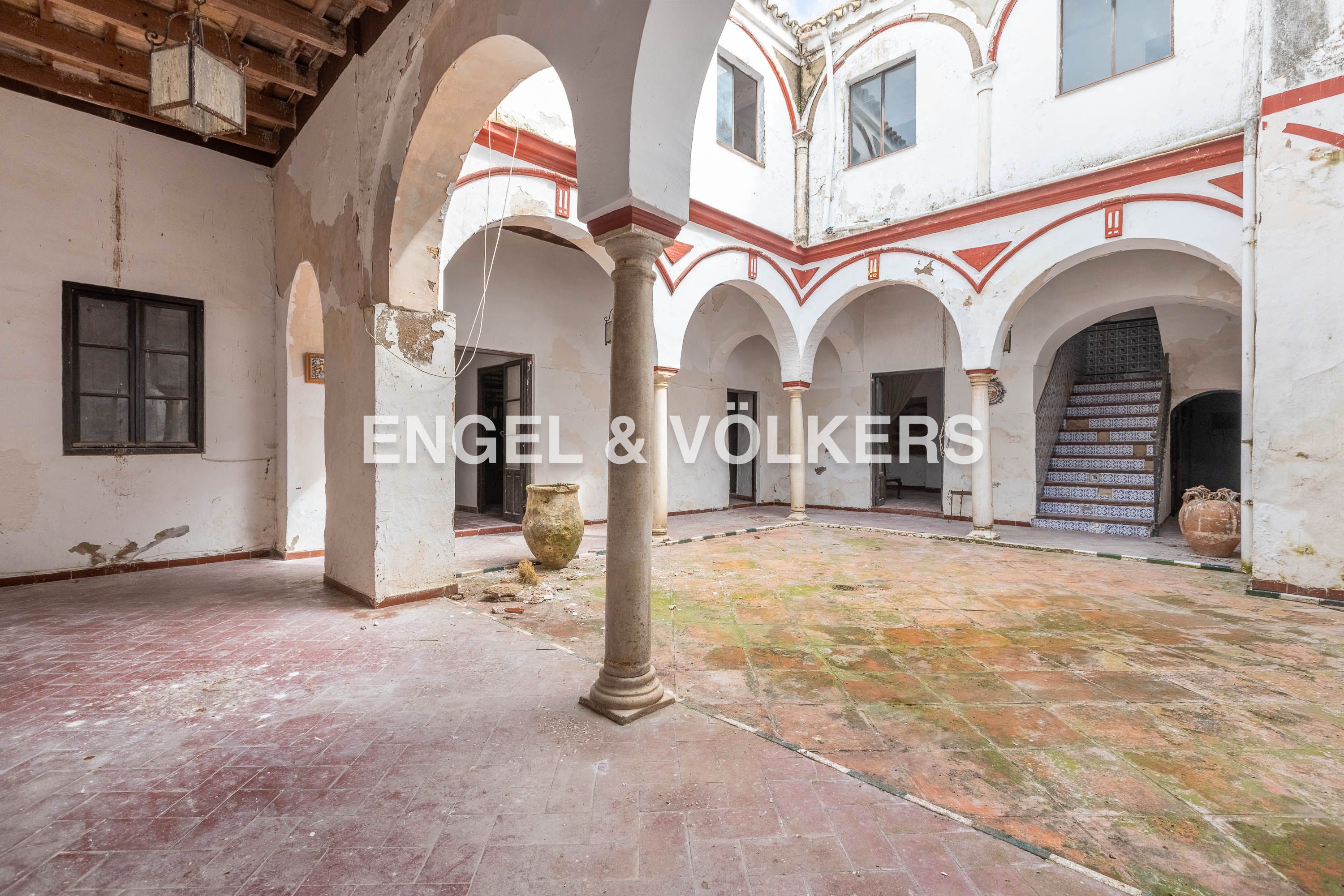 House or chalet for sale in Marchena  with Heating and Balcony