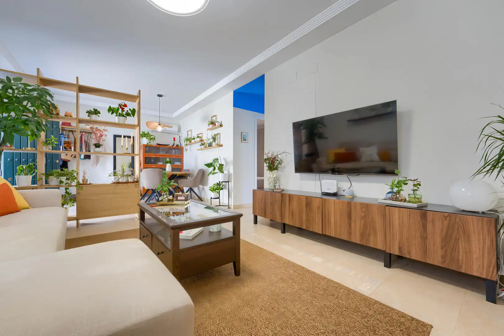 Living room of Detached homes for sale in Dos Hermanas  with Private garden and Community pool