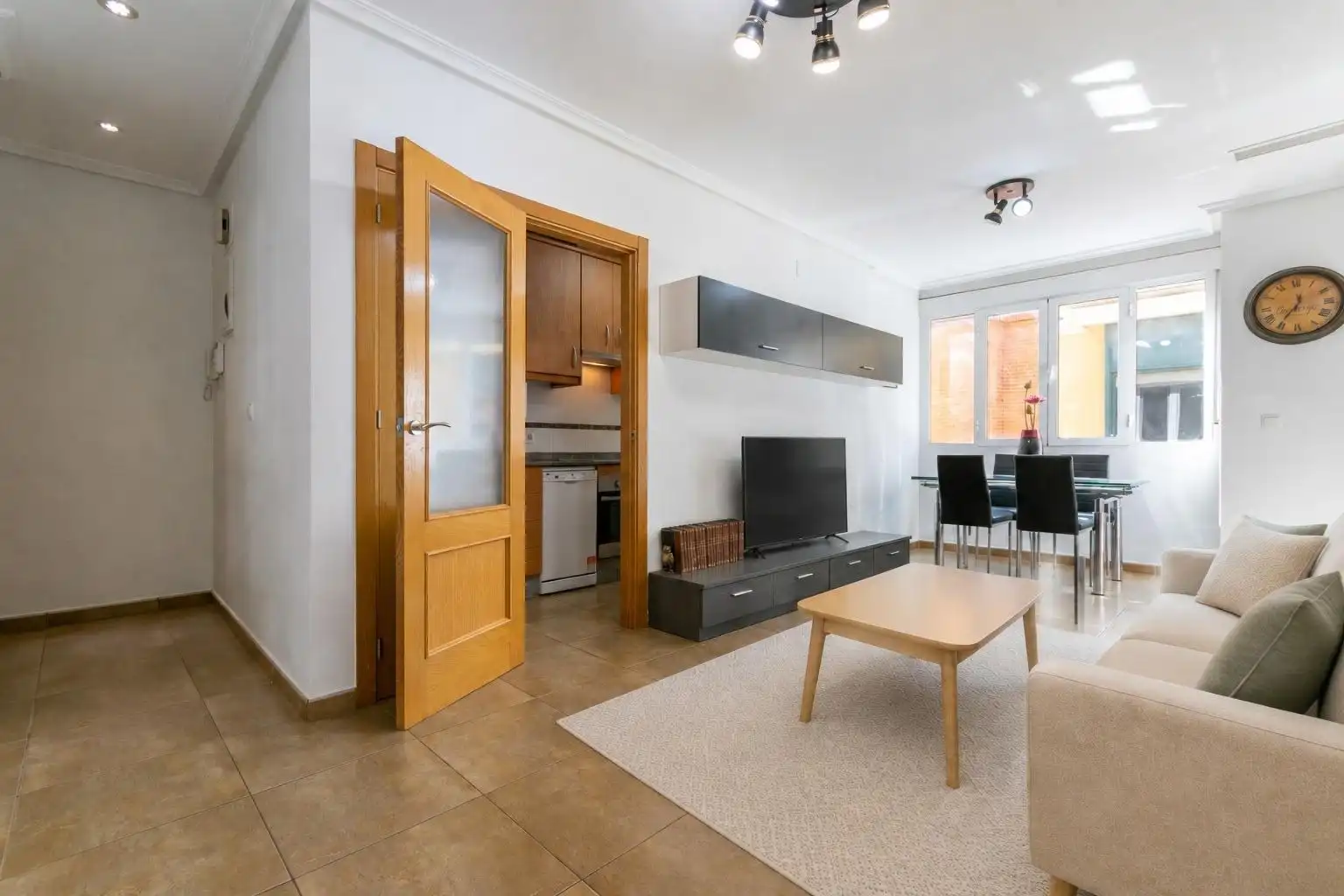 Piso con ascensor en venta en Calle de los Carreteros
