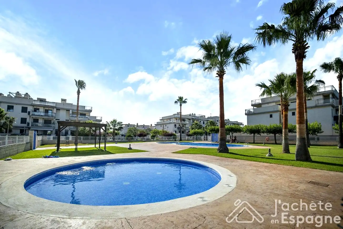 Piscina de Apartament en venda en San Jorge / Sant Jordi amb Aire condicionat, Terrassa i Traster