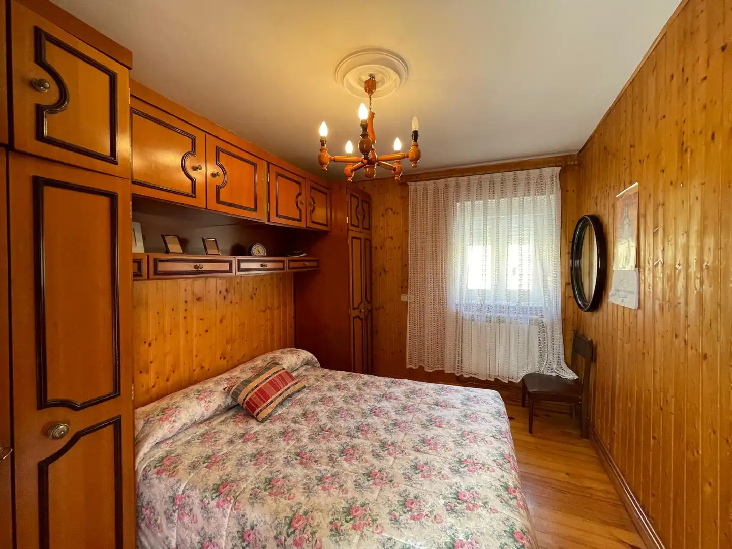 Habitación de Finca rústica en venta en Melgar de Abajo con Calefacción, Trastero y Amueblado
