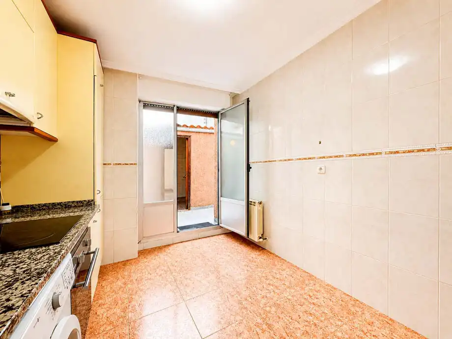 Cocina de Piso en venta en Vitoria - Gasteiz con Calefacción, Parquet y Terraza