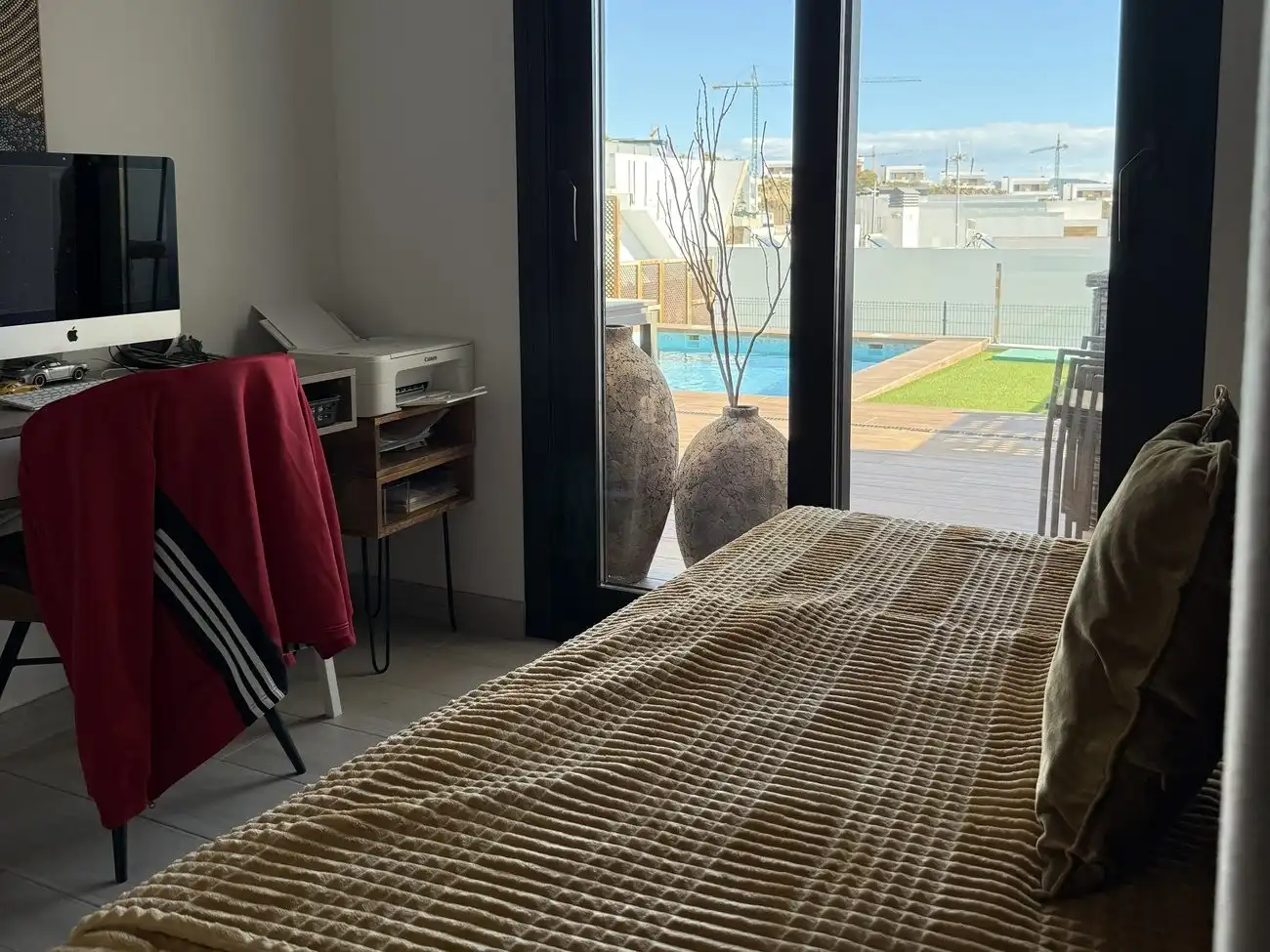 Dormitori de Casa adosada en venda en Villajoyosa / La Vila Joiosa amb Calefacció, Jardí privat i Piscina