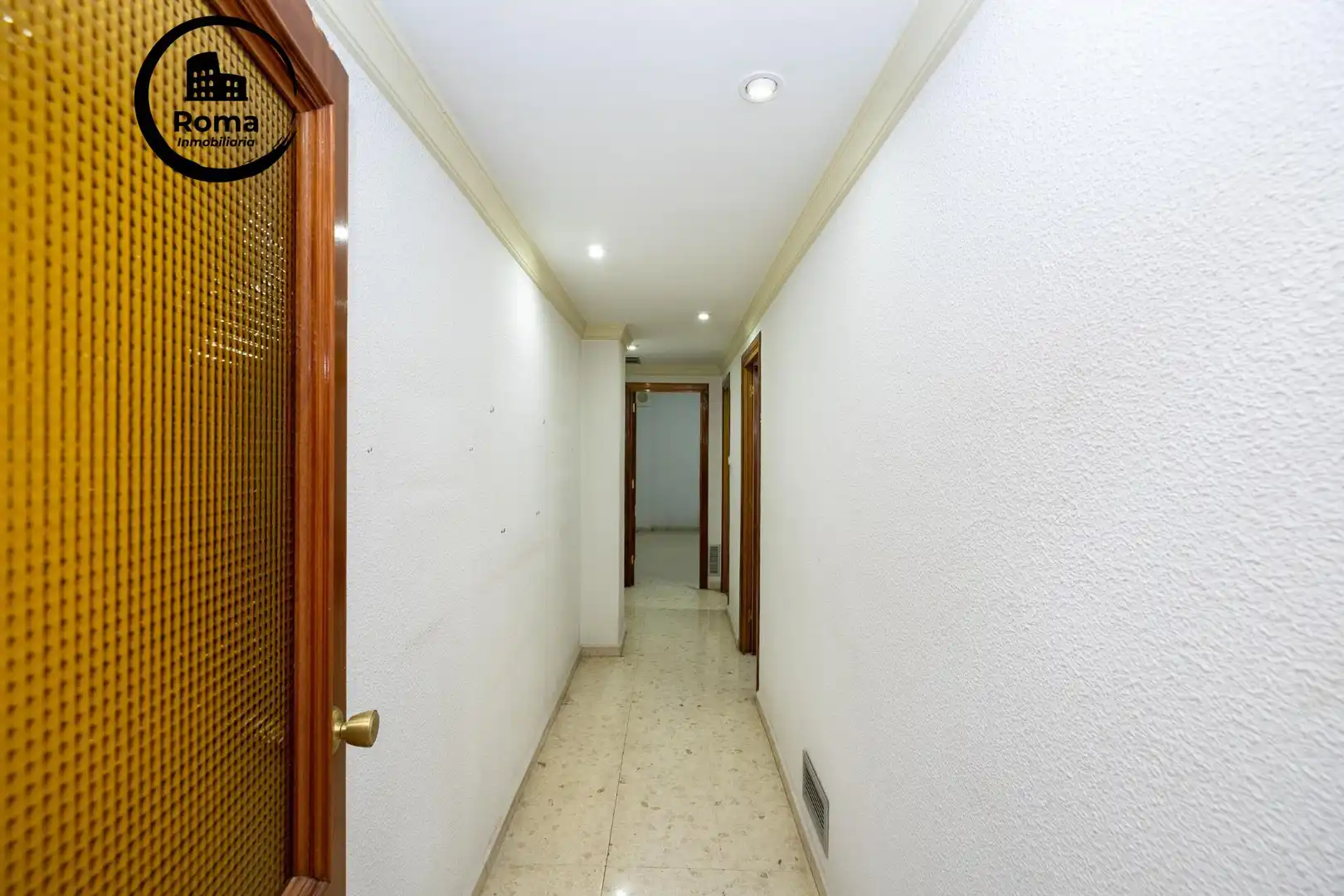 Flat for sale in Granada  with Air Conditioner, Heating and Balcony