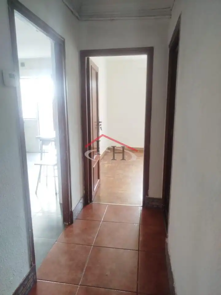 Piso en venta en León Capital  con Calefacción, Terraza y Trastero