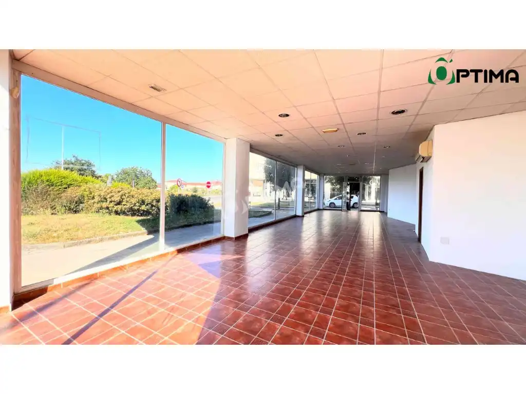 Local comercial de lloguer a Rua Sanchez Freire