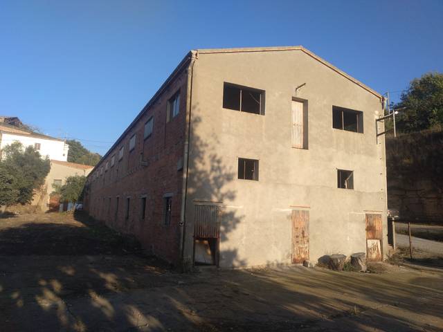 Local comercial en Venta en N/A en Les Oluges