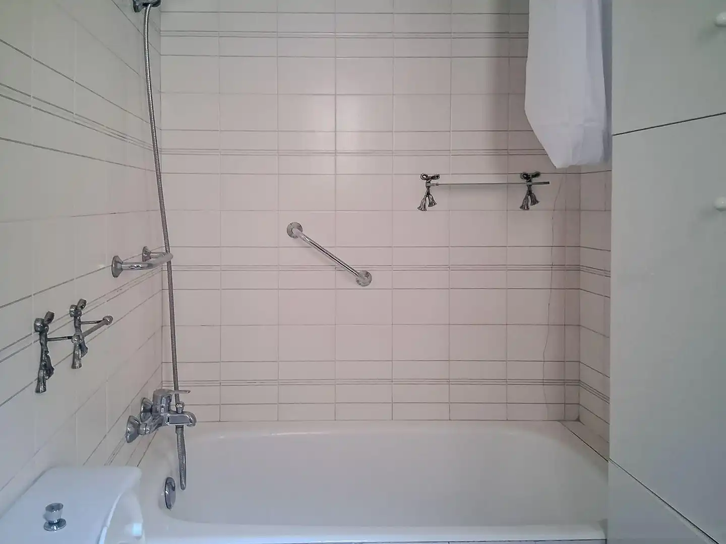 Badezimmer von Wohnung zur Miete in Santander mit Heizung, Parkett und Möbliert