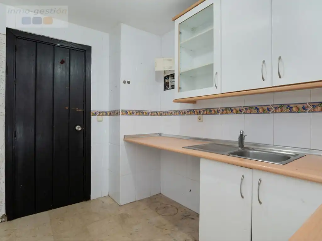 Kitchen of Flat for sale in Marbella