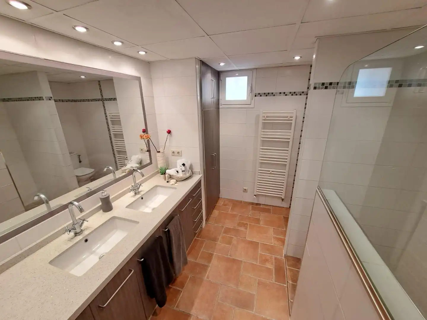Bathroom of Country homes for sale in Benicull de Xúquer  with Air Conditioner, Heating and Private garden