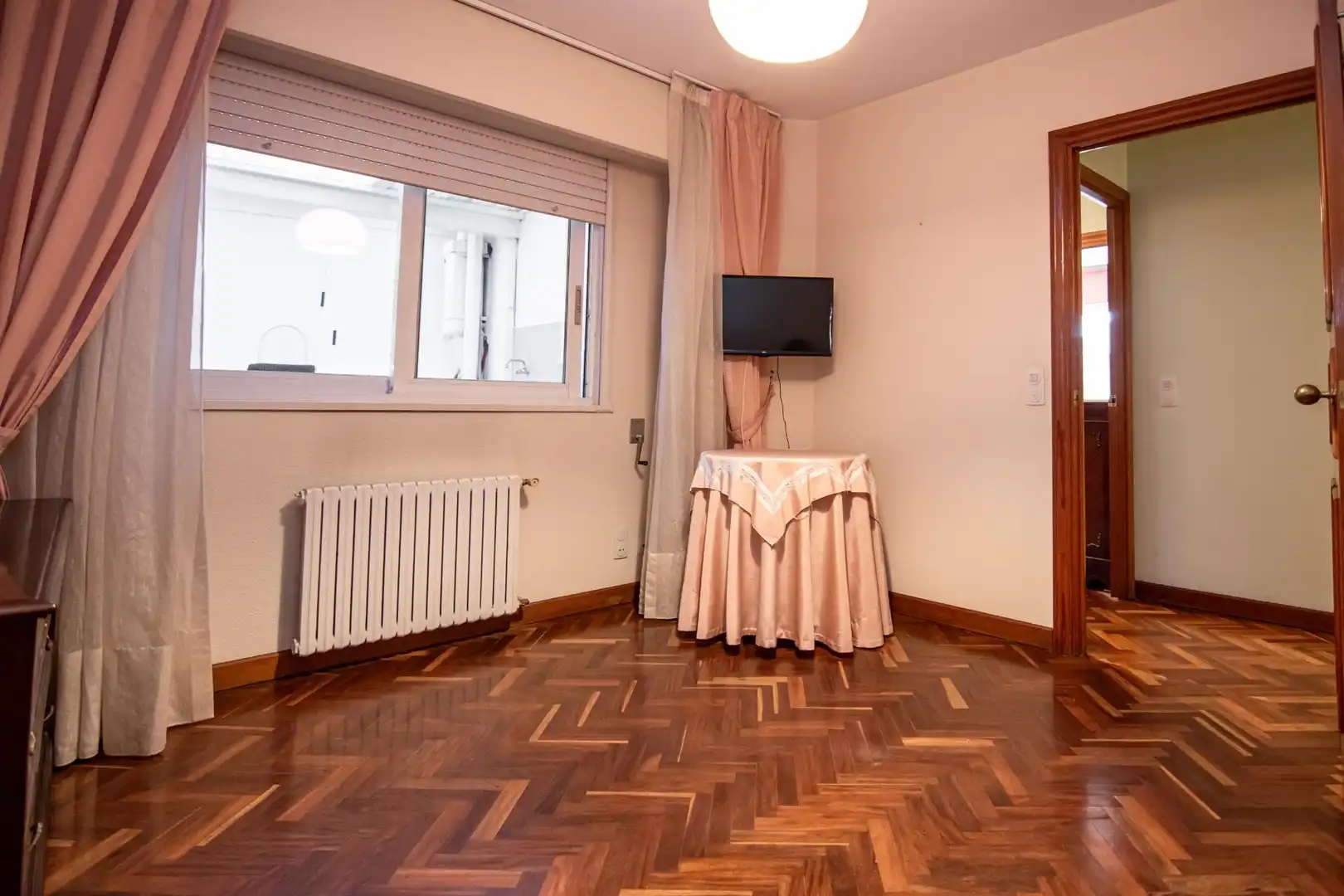 Dormitori de Pis en venda en A Coruña Capital  amb Calefacció, Parquet i Traster