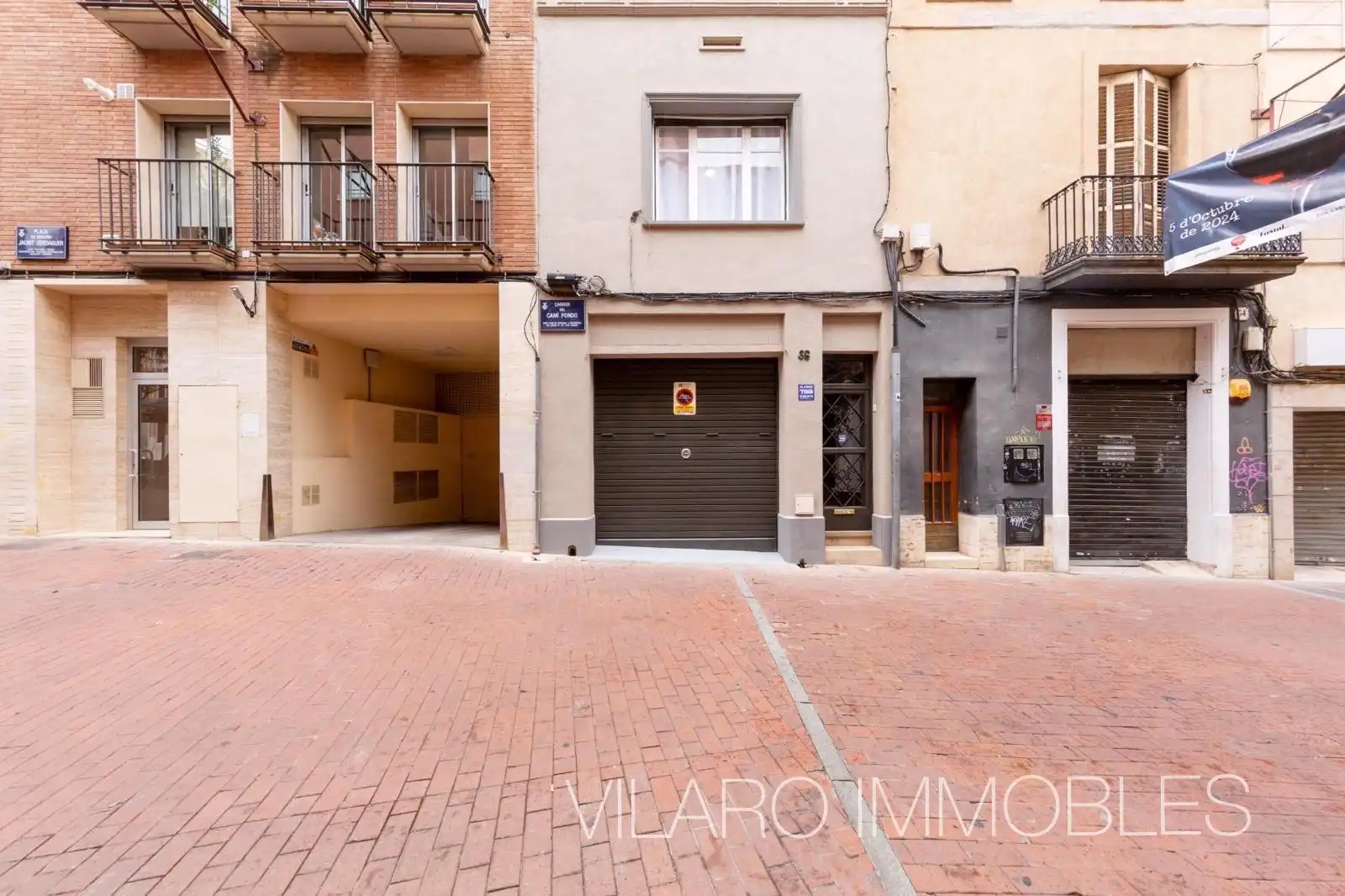 Vista exterior de Casa adosada en venda en Terrassa amb Calefacció, Parquet i Terrassa