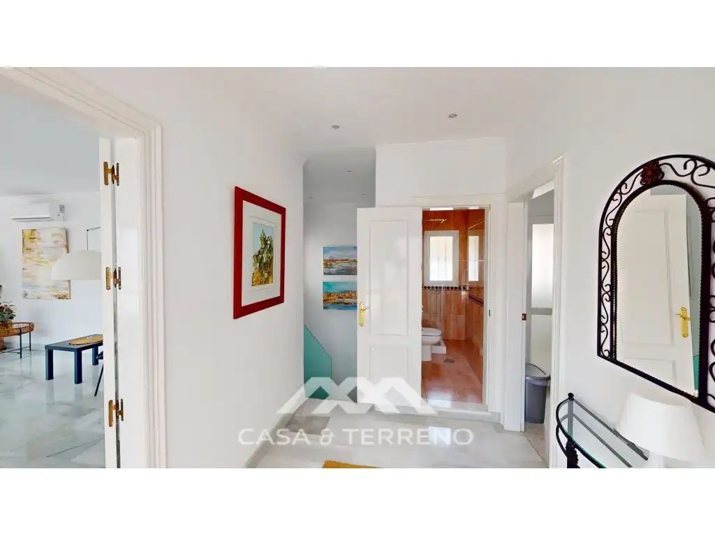 House with terrace for sale in Calle Claveles, imagen 3