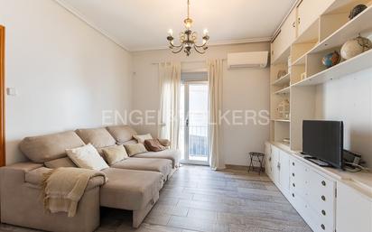 Living room of Apartment for sale in  Valencia Capital  with Air Conditioner, Heating and Balcony