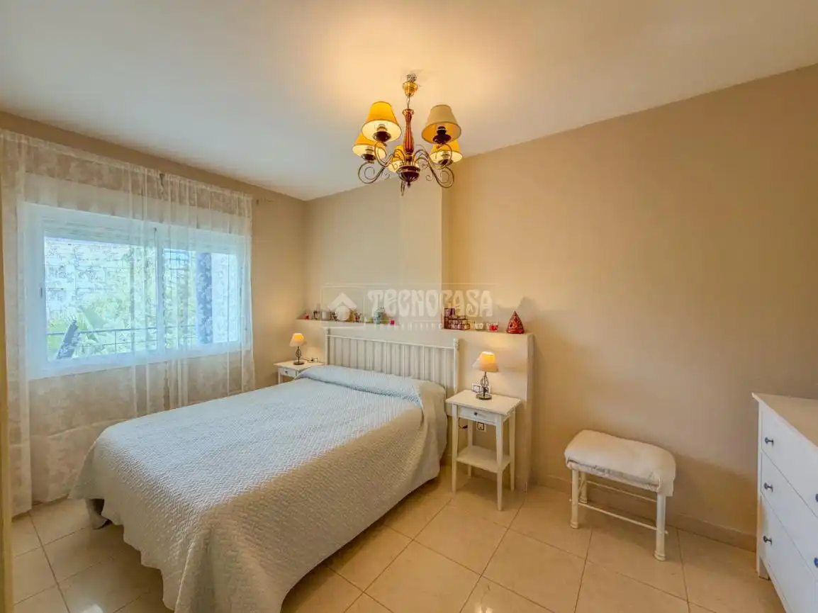 Schlafzimmer von Wohnung zum Verkauf in Rota mit Klimaanlage, Terrasse und Abstellraum