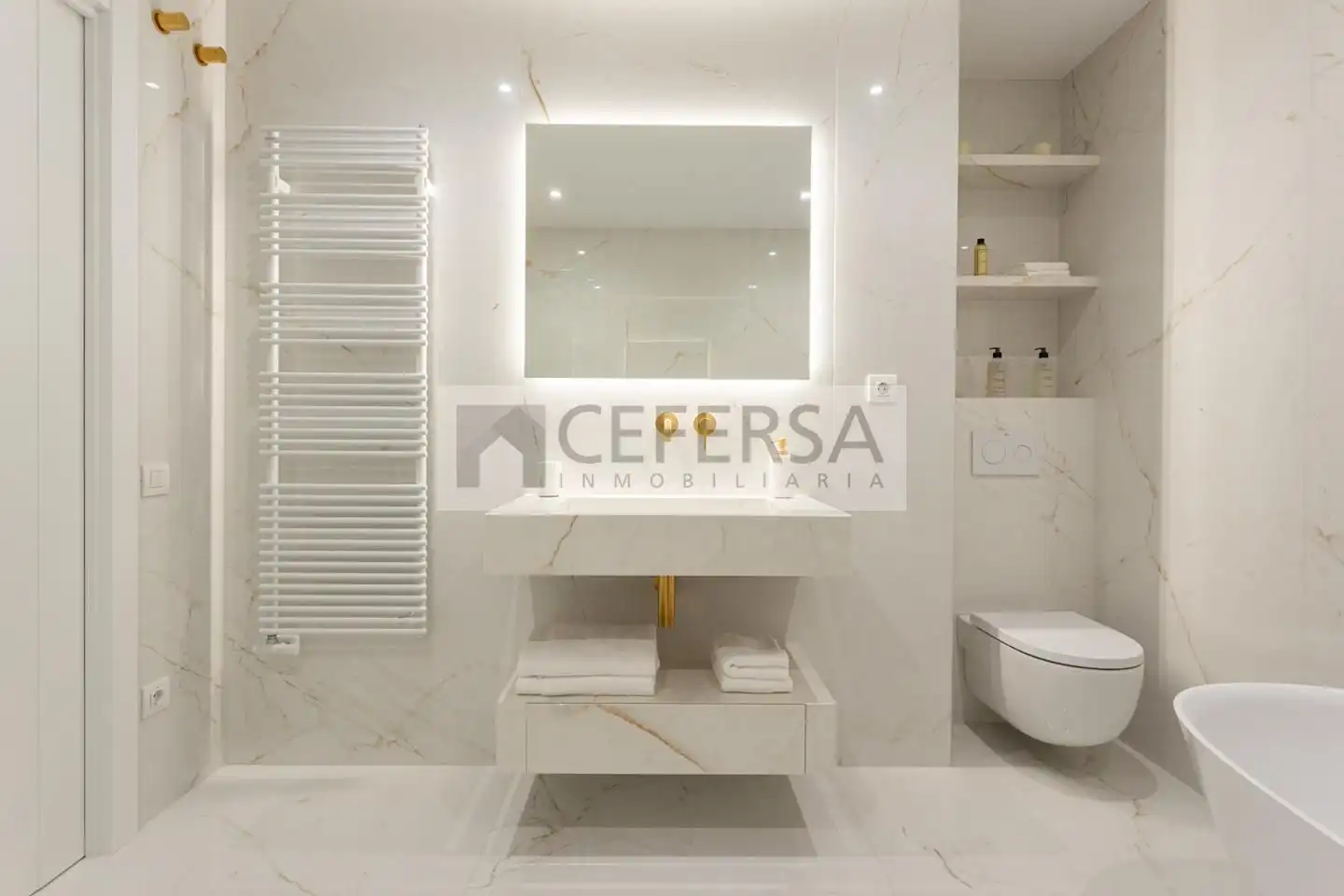 Bathroom of Flat for sale in Barcelona  with Air Conditioner, Heating and Storage room